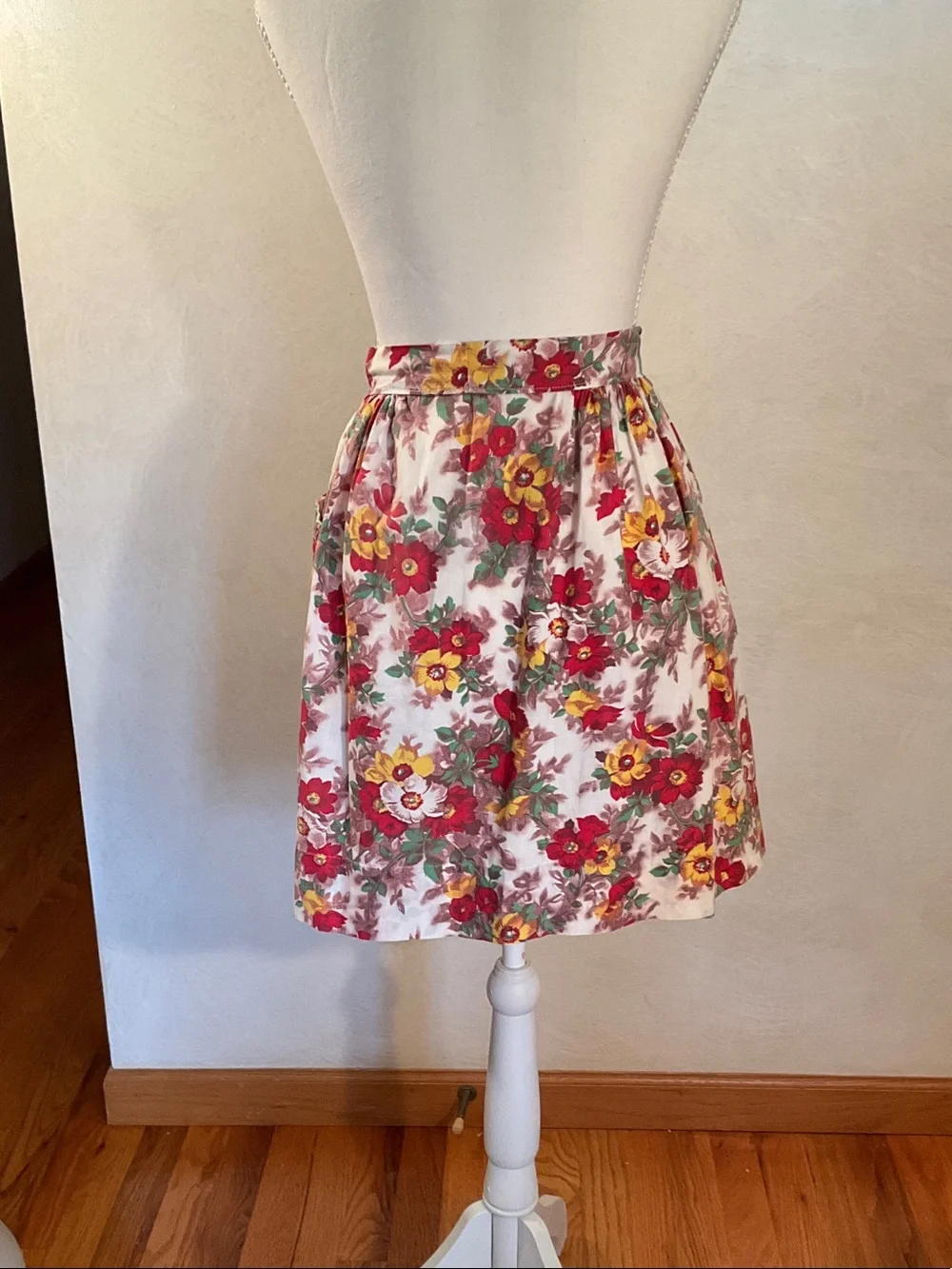 Vintage 1/2 apron, red, yellow, white flowers.